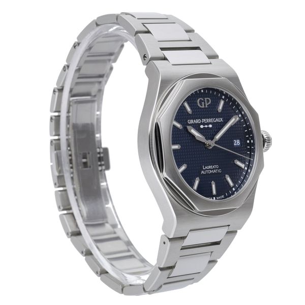 Girard Perregaux Laureato 81005-11-3460-1CM